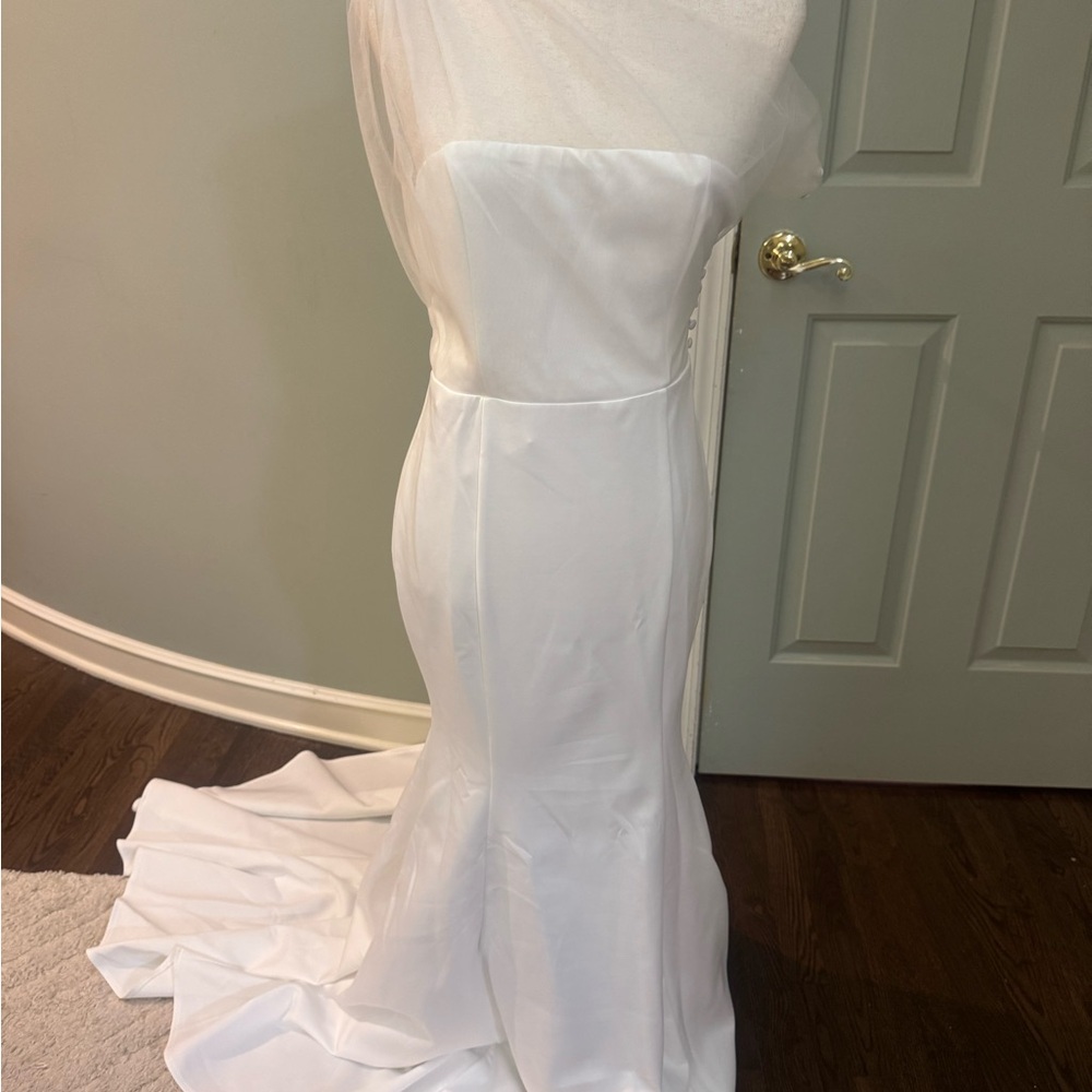 Showpo White One-Shoulder Wedding Dress - Picture 5 of 7